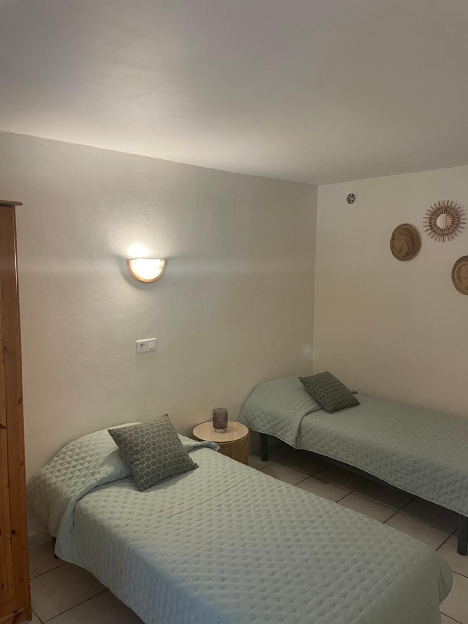Camping La Cle Des Champs 卡尔维 外观 照片