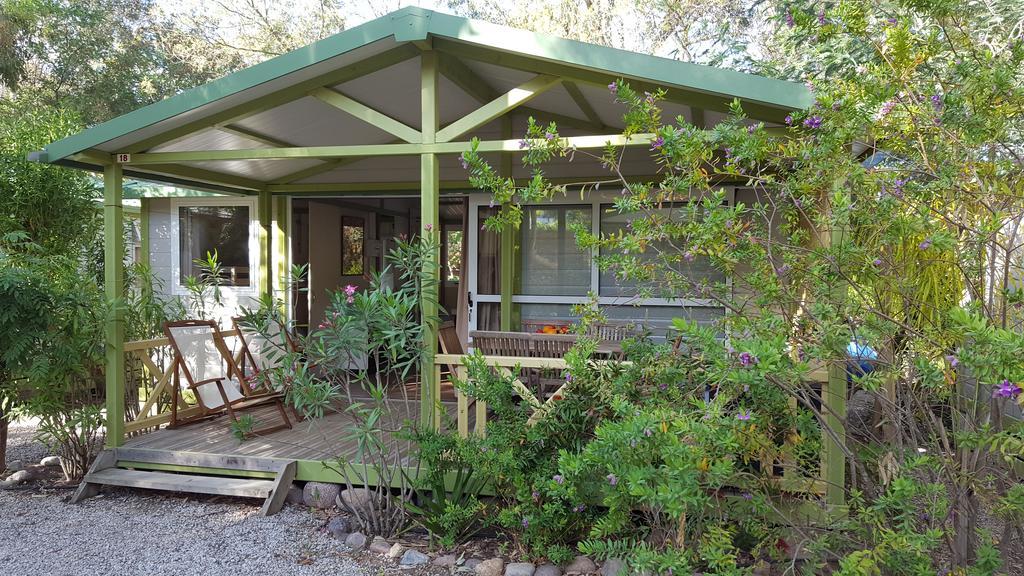 Camping La Cle Des Champs 卡尔维 外观 照片